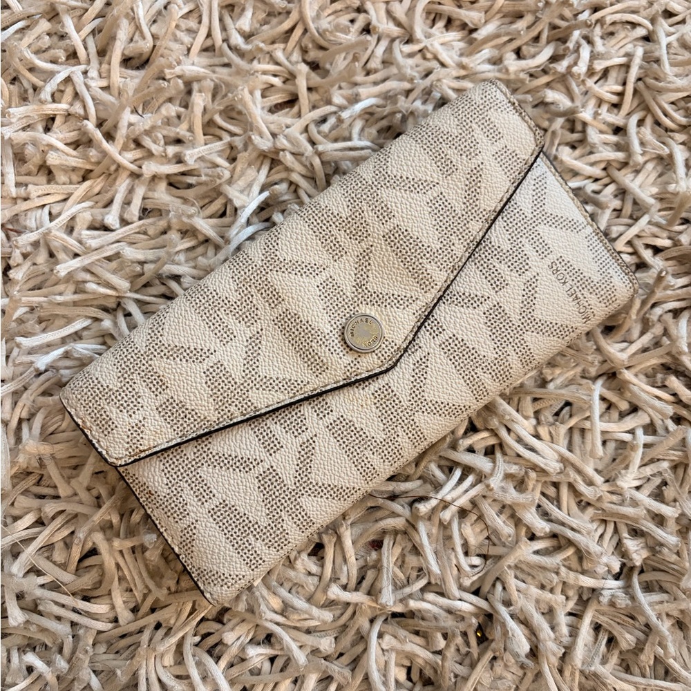 Michael Kors Cream and Tan Logo Wallet